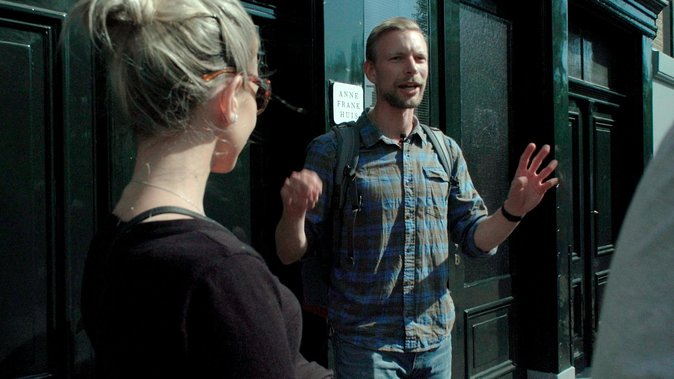 Anne Frank and the Jewish History of Amsterdam Private Tour - Visiting the Anne Frank House