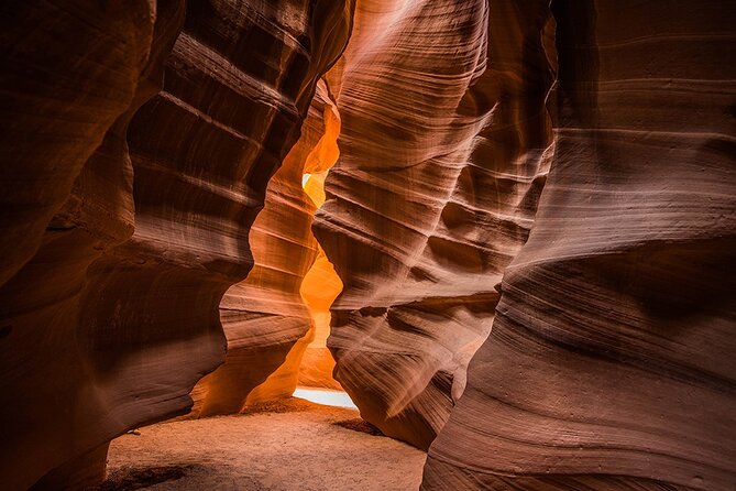 Antelope Canyon and Horseshoe Bend Small-Group Tour From Sedona or Flagstaff - Guide and Experience