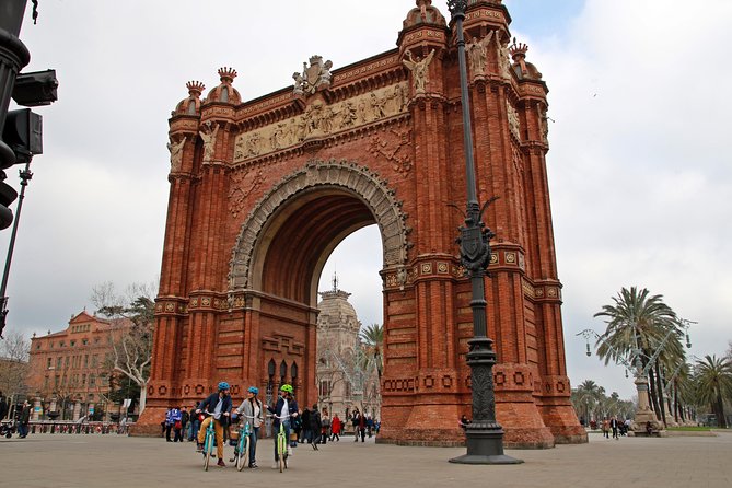 Barcelona E-Bike Tour: Montjuic Hill and Gothic Quarter - Montjuic Hill and Park