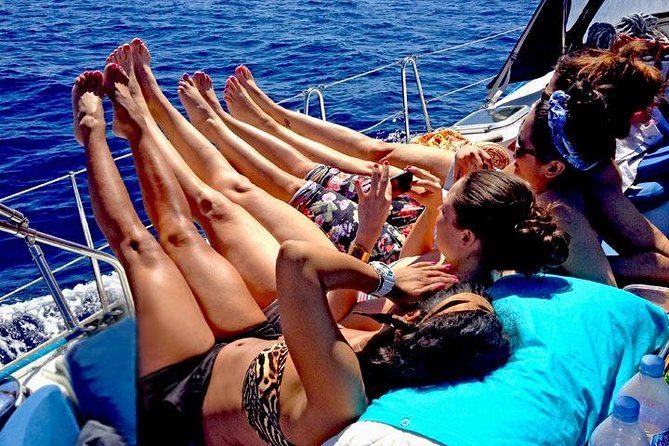 Barcelona Private Sailing With Open Bar & Snacks - Meeting and End Points