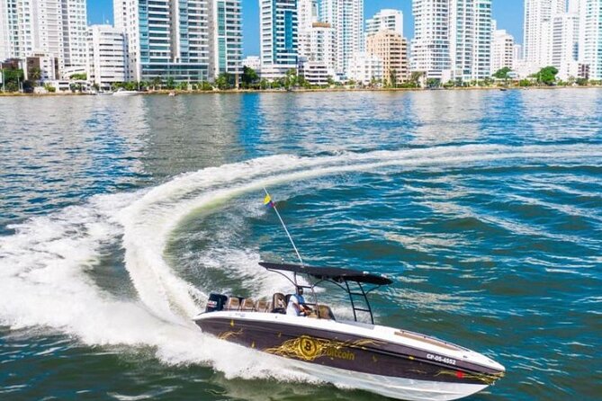Boat Rental In Cartagena For 8 People - Whats Included in the Boat Rental