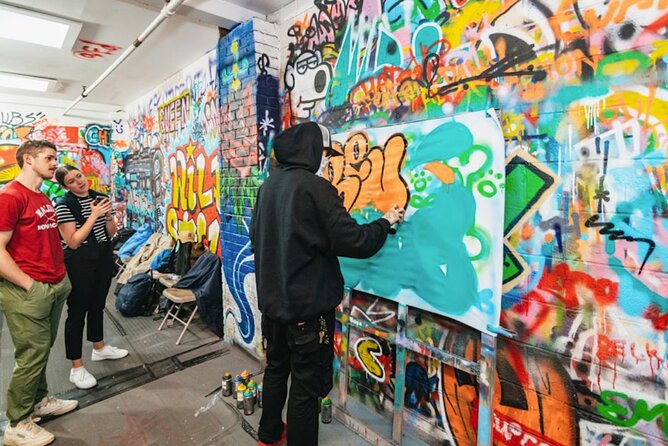 Brooklyn Graffiti Workshop - Exploring the Cultural Significance of Graffiti