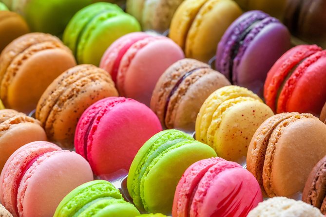 Brussels Discovery Tour: Belgian Food, Chocolate, Waffles, Beer, Sightseeing - Beverage Tastings