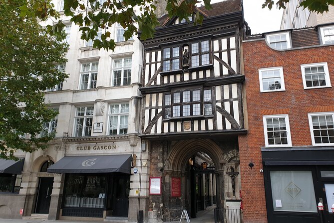 Burnings, Butchery & Black Death: A Walking Tour of Londons Bloody Past - Uncovering the Forgotten Narratives