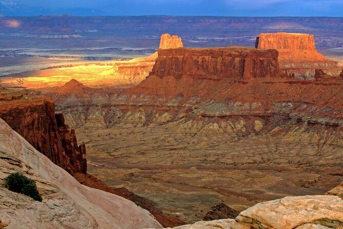 Canyonlands National Park White Rim Trail by 4WD - Discovering Musselman Arch