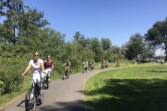 Cheese, Canals & Windmill Countryside E-Bike Tour Amsterdam - Indulging in Delicious Cheese Tasting