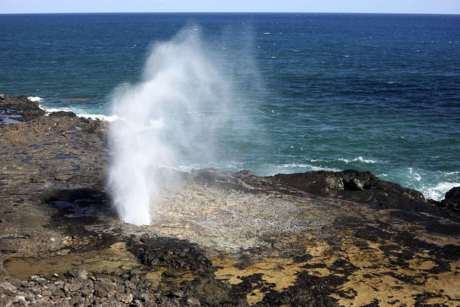 Circle Island Tour With Waimea Waterfall - Unique Cultural Insights
