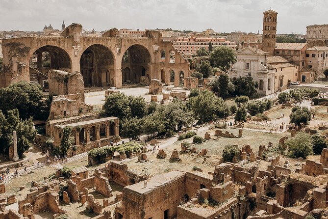 Colosseum & VIP Caesars Palace SUPER Sites Tour - Discovering the Roman Forum and Palatine Hill