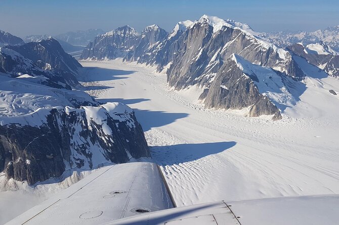 Denali Peak Sightseeing by Plane - Capturing the Majesty of Denali