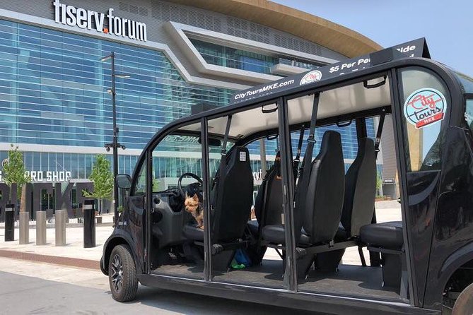 Discover Iconic Milwaukee Tour - Exploring Historic Milwaukee Neighborhoods