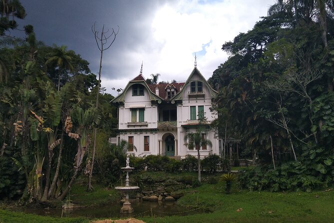 Discover Petropolis and Its Hidden Gems With Our Private Tour - Savor the Flavors of a Traditional Brazilian Lunch