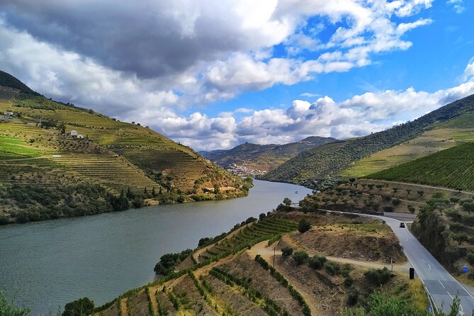 Douro Valley Prime Tour: Wine Tastings, Boat and Lunch From Porto - Traveler Reviews