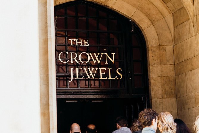 Early Access Tower of London Tour With Opening Ceremony & Cruise - What to Expect