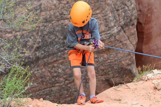 East Zion: Coral Sands Half-day Canyoneering Tour - Participant Requirements