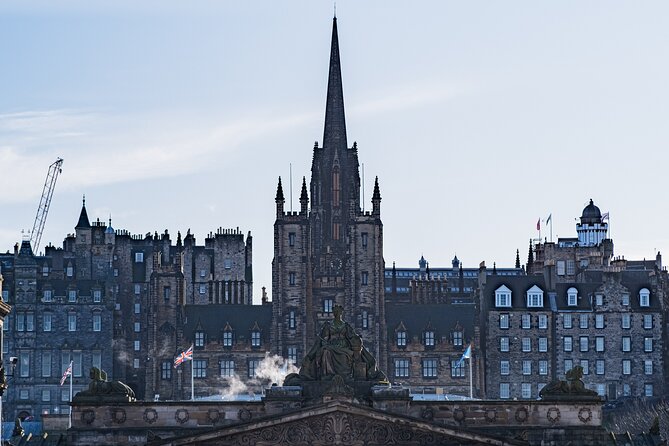 Edinburgh Ghost Tour: Mysteries, Legends and Murders - The Harrowing History of Witches and Fairies