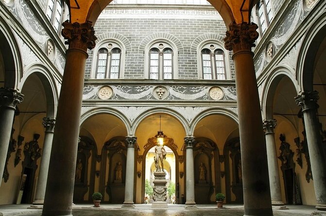 Florence: a Walking Food Tour With Full Meal by Do Eat Better - Meeting Points and Logistics