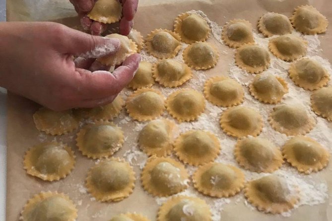 Florence Small-Group Pasta Class With Seasonal Ingredients - Meeting Information