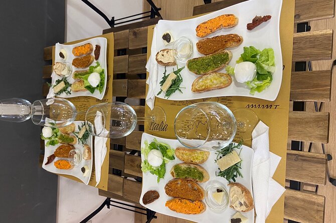 Food & Wine Tour by the Vatican City - Logistics and Meeting Information