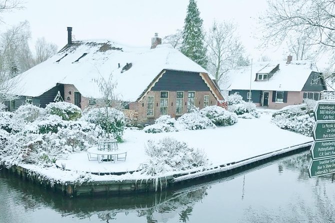 Giethoorn Small Group Tour From Amsterdam W/ Small Electric Boat - Opportunities for Dining and Exploring