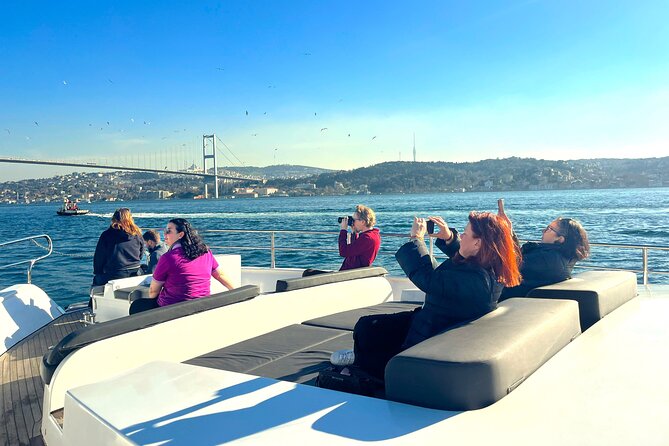 Guided Bosphorus Yacht Cruise With Asian Side Visit - Refreshments and Inclusions