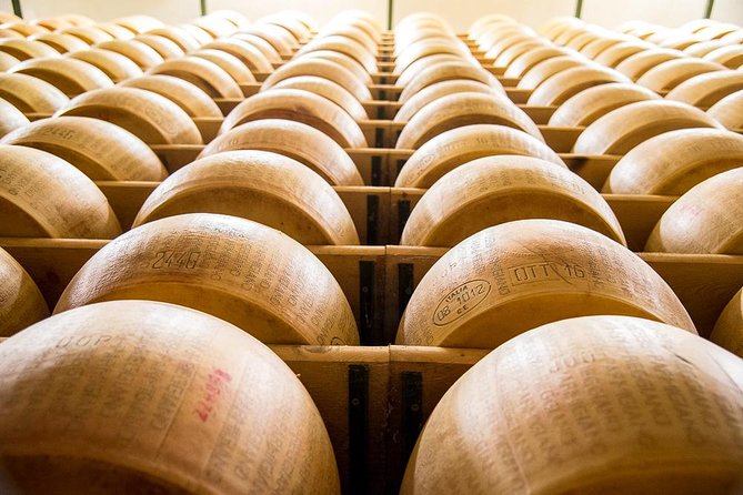Guided Small-Group Tour Tastybus: Parmesan Cheese and Parma Ham - Tastings Offered