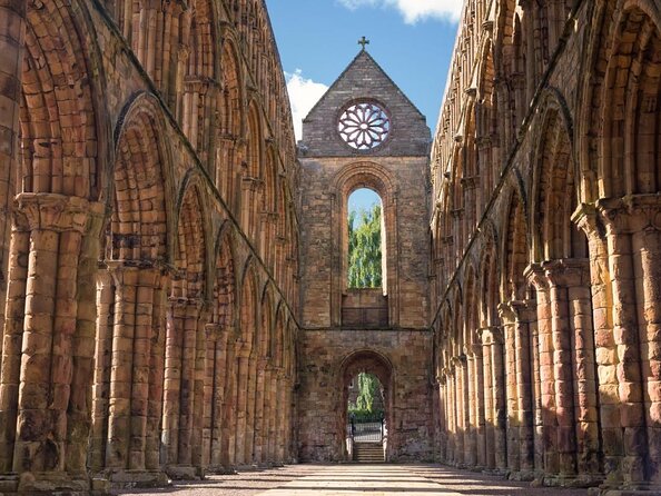 Hadrians Wall & the Borders Tour From Edinburgh Incl. Admission - Accessibility and Luggage Policy