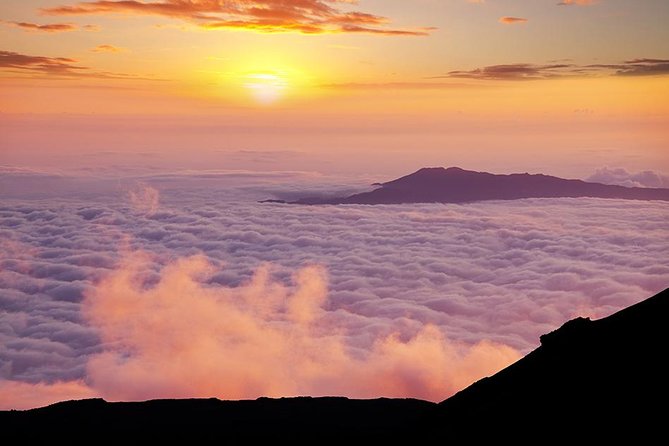 Haleakala Sunrise Tour With Breakfast and West Side Pickup - What to Expect