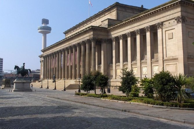 History Guided Tour of Liverpool and the Beatles - Accessibility and Tour Details