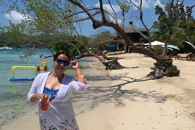 Hydrobikes & Snorkeling With Private Island At Your Leisure - Positive Customer Feedback and Highlights