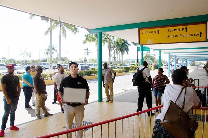 International Airport Belize City to San Ignacio - Arrival and Customs Clearance