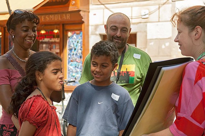 Kids and Family Gothic Quarter Walking Tour in Barcelona - Tour Experience and Activities