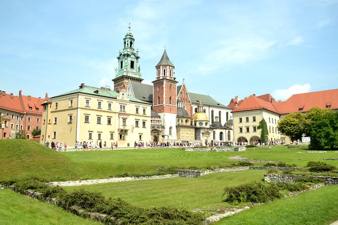 Krakows Essential Tour of the Old Town and Wawel Castle - Positive Traveler Feedback