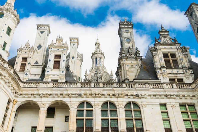 Loire Valley Wine and Castles Small-Group Day Trip From Paris - Château De Chenonceau