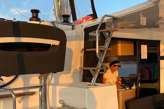 LUXURY Catamaran Sunset and Wine Cruise - Customer Feedback and Highlights