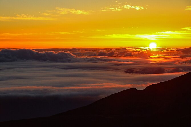 Majestic Haleakala Sunrise Tour With Pick-Up - Traveler Experiences and Guide Feedback
