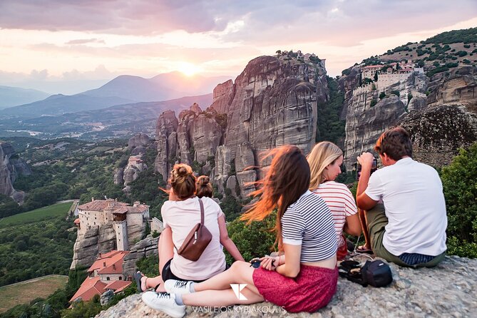 Majestic Sunset Meteora Tour With Local Guide - Tour Requirements and Accessibility
