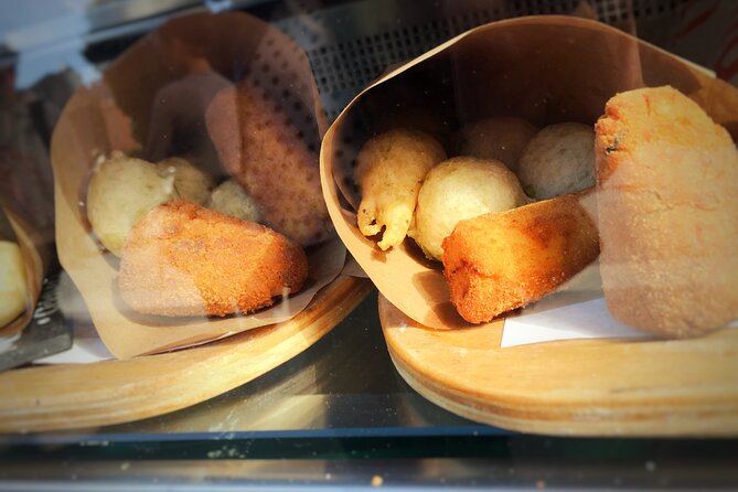 Naples Street Food Scene Tour: Small-Group Tasting Adventure - Tour Experience and Guide Feedback