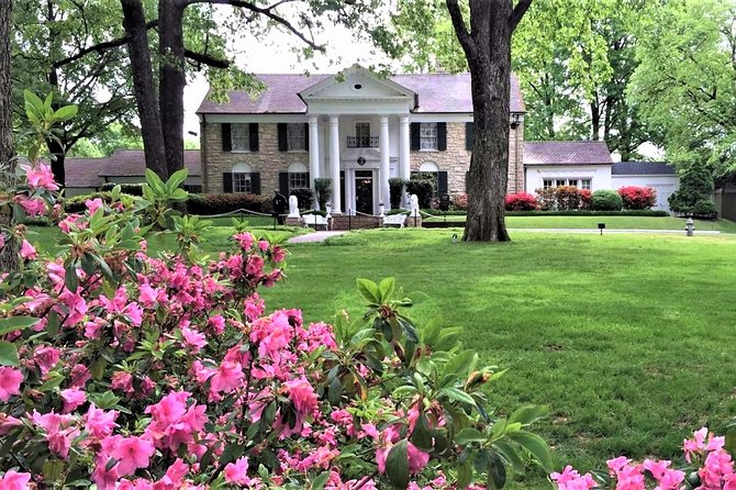 Nashville to Memphis Daytrip With Graceland VIP Tour and Sun Studio Admission - Exploring Sun Studio