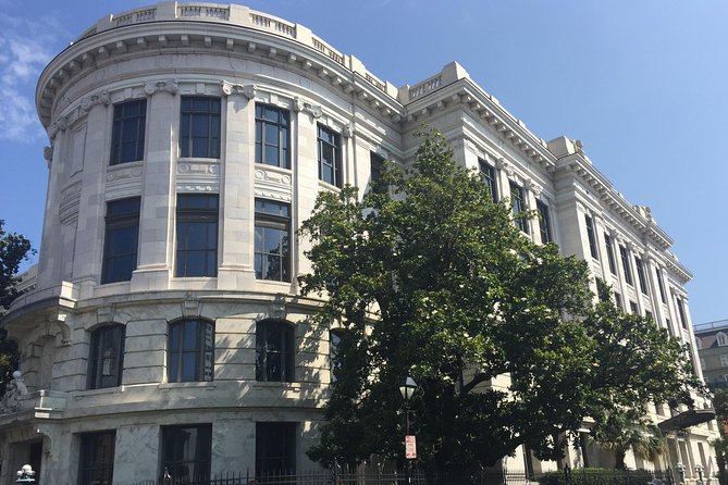 New Orleans French Quarter Architecture Walking Tour - Guided Expertise