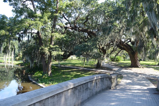 New Orleans History and Sightseeing Small-Group Bike Tour - Tour Duration and Group Size