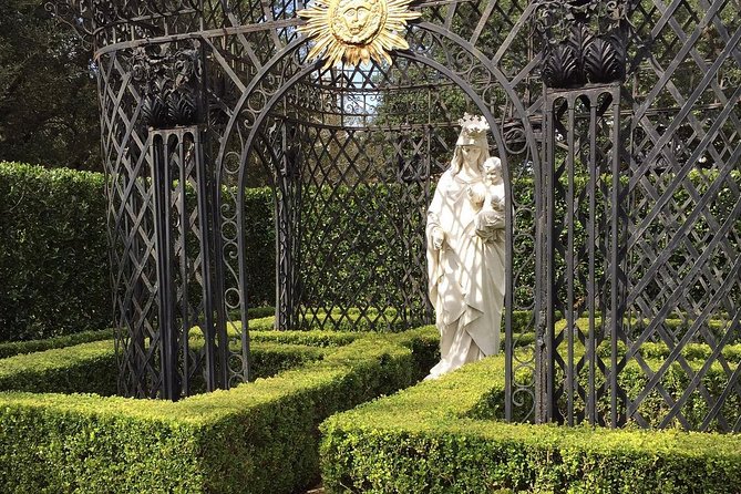 New Orleans Homes of the Rich and Famous Tour of the Garden District - Homes of Celebrities and Notable Figures