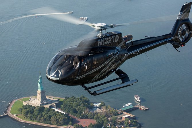 New York Helicopter Tour: Manhattan, Brooklyn and Staten Island - Journey Over the Brooklyn Bridge and Skyline