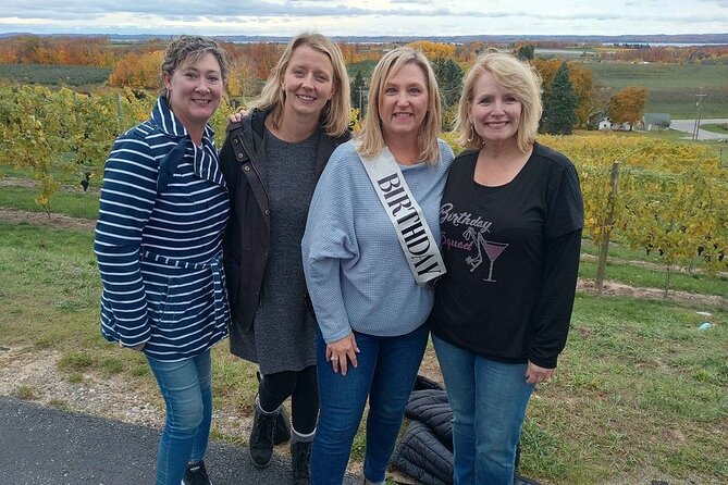 NON BUS 4 Winery Traverse City Wine Tour on Old Mission Peninsula - Customer Reviews and Experiences