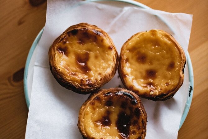 Pastel De Nata Masterclass at a Real Bakery in Lisbon - Expert Bakers and the Learning Environment