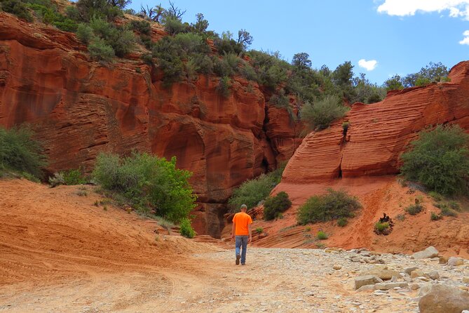 Peekaboo Slot Canyon 4WD Tour - Tour Conditions and Restrictions