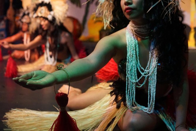 Polynesian Fire and Dinner Show Ticket in Daytona Beach - Appreciation for Humor and Performances