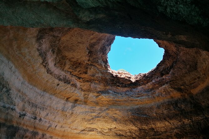 Portimão to Benagil: Adrenaline Wave 90 Minutes Cave Tour - Meeting and End Points