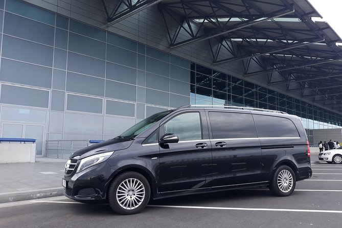 Prague Airport Private Arrival Transfer - Booking Information