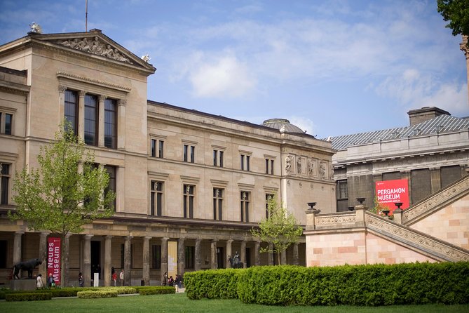 Private Berlin Highlights and Hidden Sights Walking Tour - Brandenburg Gate
