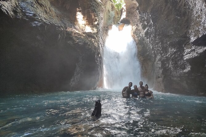 Private Full-Day Local Waterfalls Experience in Curubande - Guides and Customer Experiences